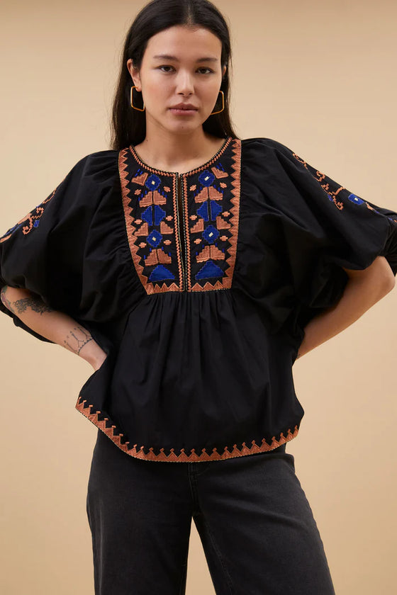 by-bar amsterdam // Bluse Gabie Embroidery Jet Black