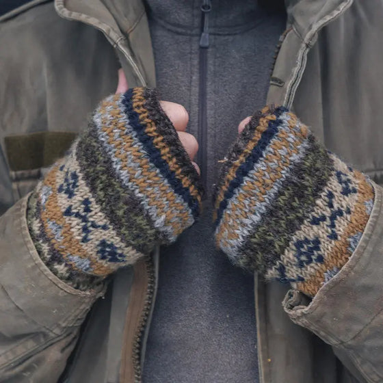 Cosy Buddha // Stulpen Handgestrickt Mousse/Pierre