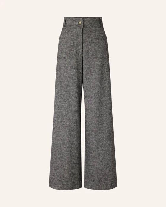 SESSUN // Hose Manhatti Estompe