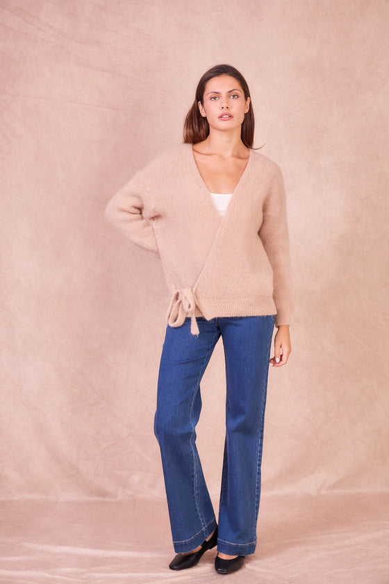 Calie Paris // Cache-Coeur Beige