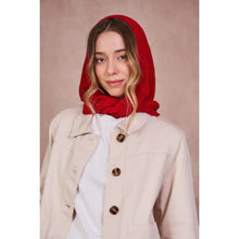  Calie Paris // Sophie Hood rouge