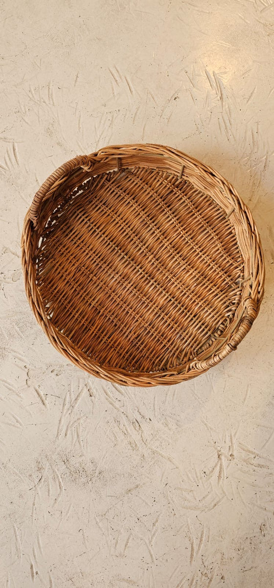 Madame Stoltz // Tray Round Rattan D:31x7