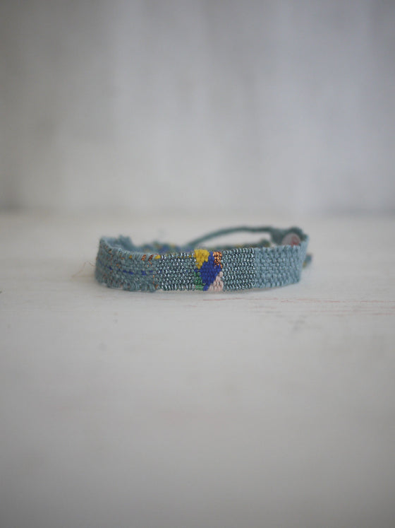 MYRIAM BALAŸ // Bracelet Loom N° 100 Bleu Cuivre