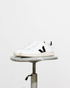 VEJA  // Sneaker V-10 Extra-White Black